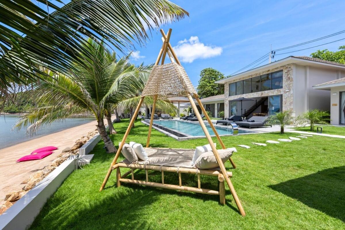 Pousada Luxury Beachfront Fisherman's Village